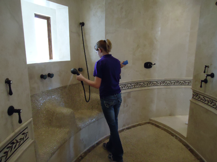 Tailored Peoria Cleaning Solutions with Mari’s in Peoria, AZ